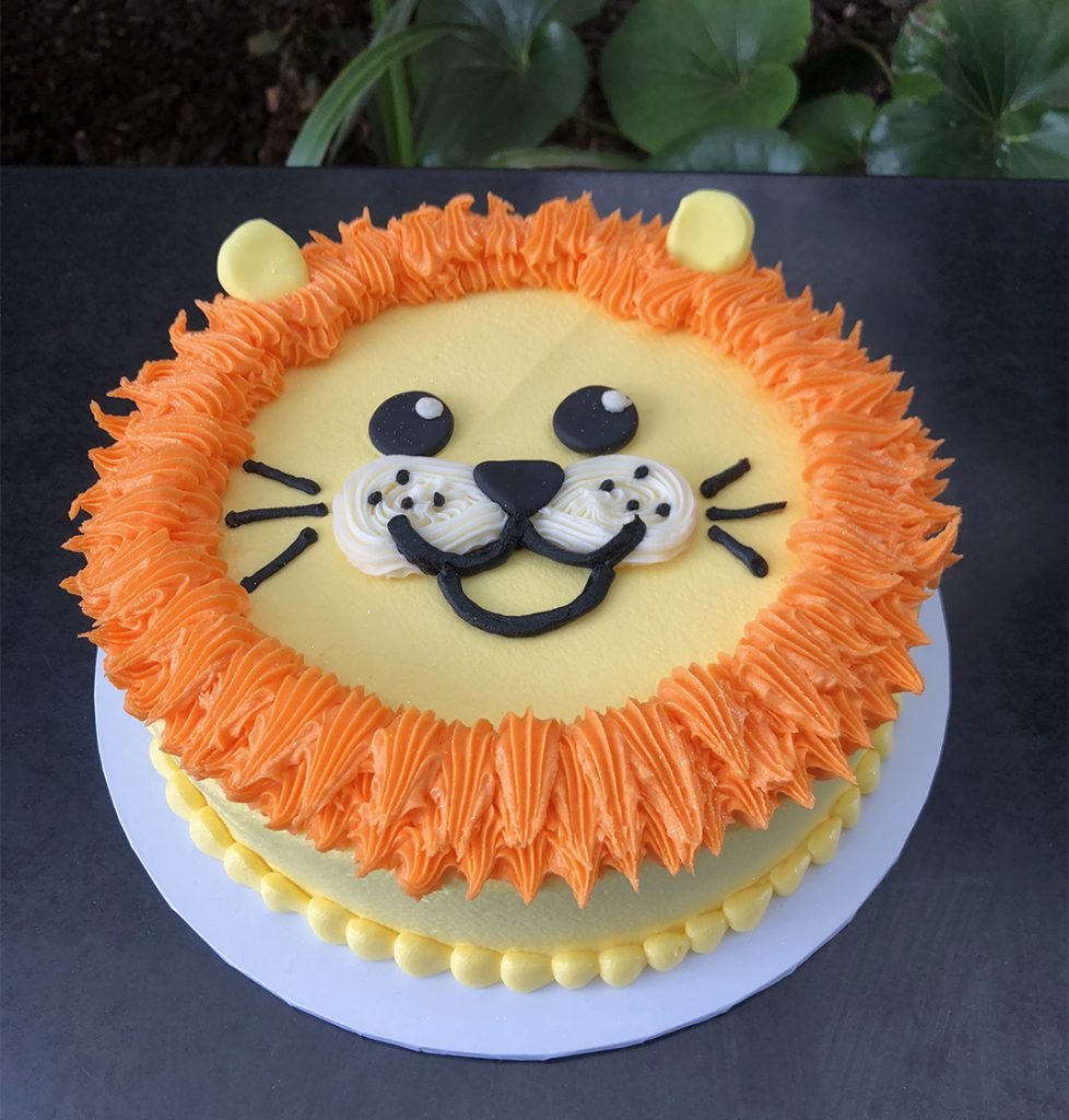 Lion Head Birthday Cake - Kidd's Cakes & Bakery