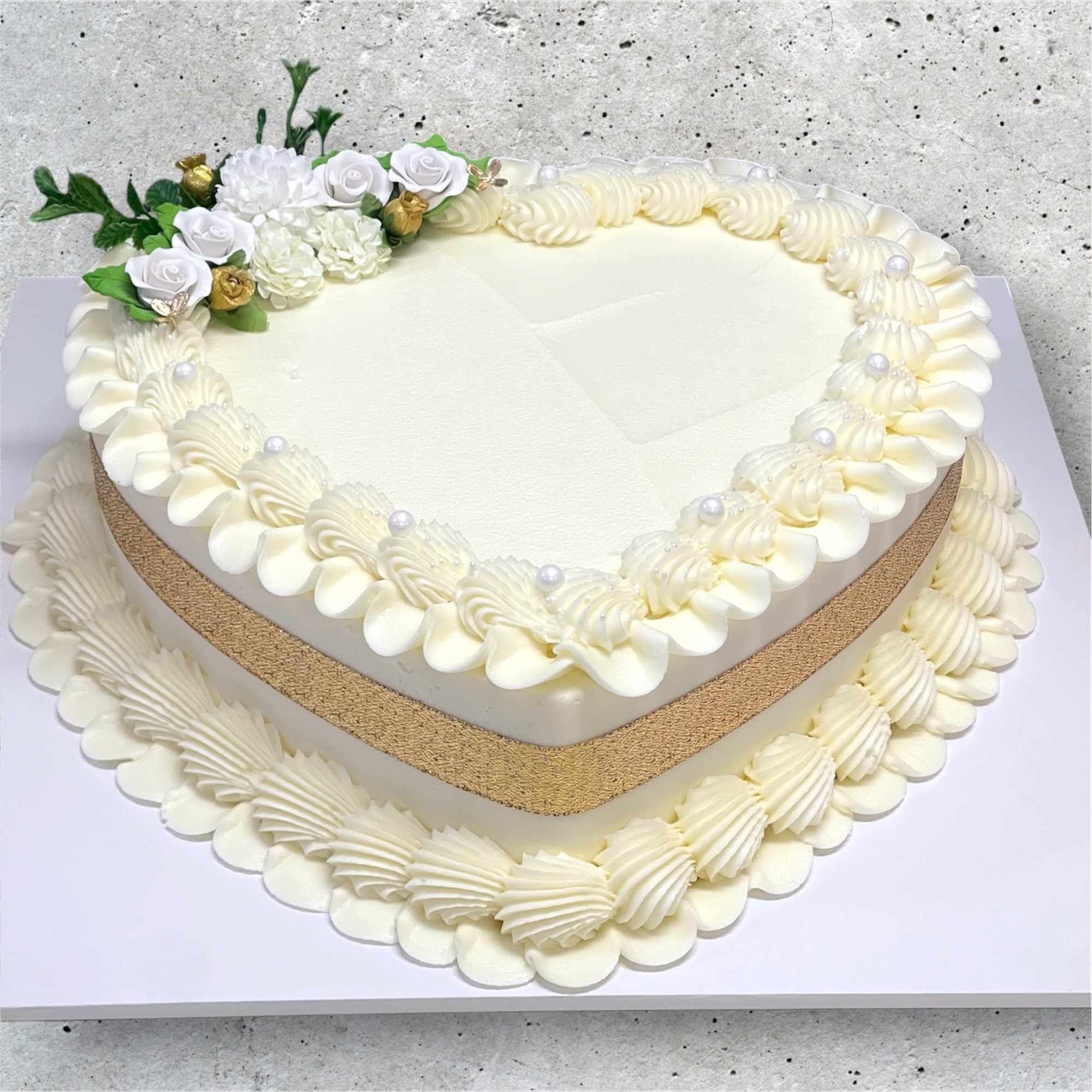 Heart In Gold & White