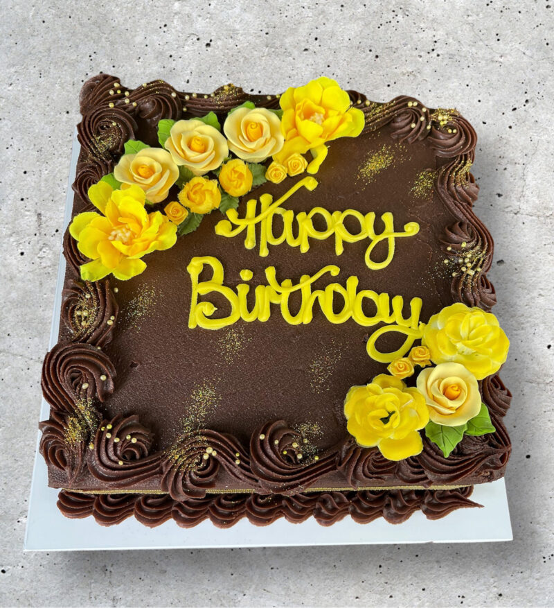 Chocolate Cake With Flowers