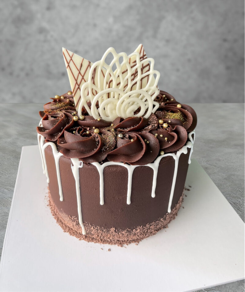 Chocolate Ganache Drip Cake