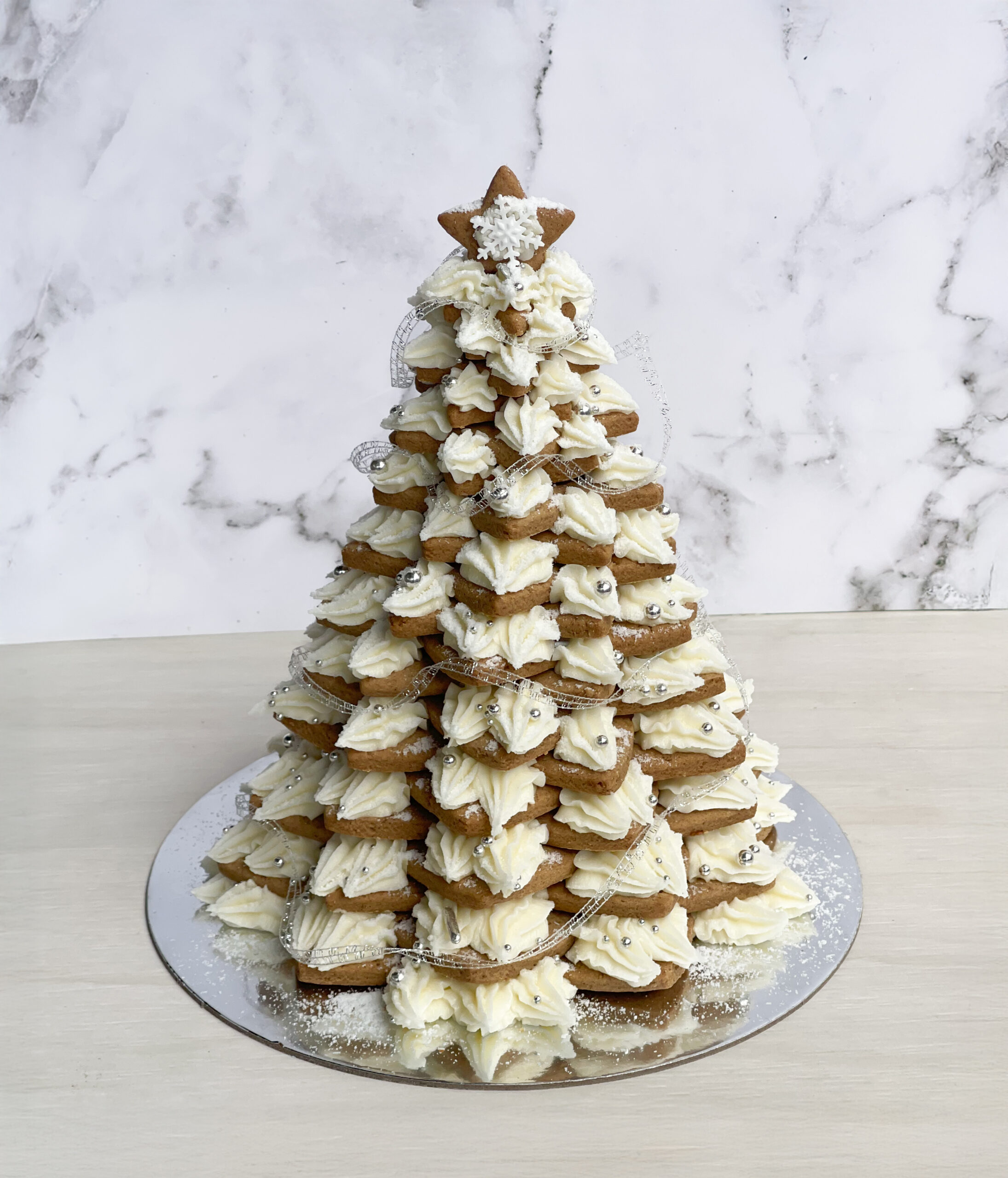 Gingerbread White Christmas Tree